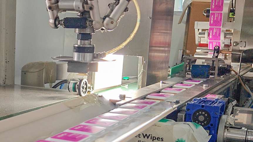 wet wipes capping machine